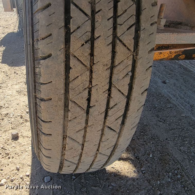 image for item LO9066 2006 Rosco RB-48  broom