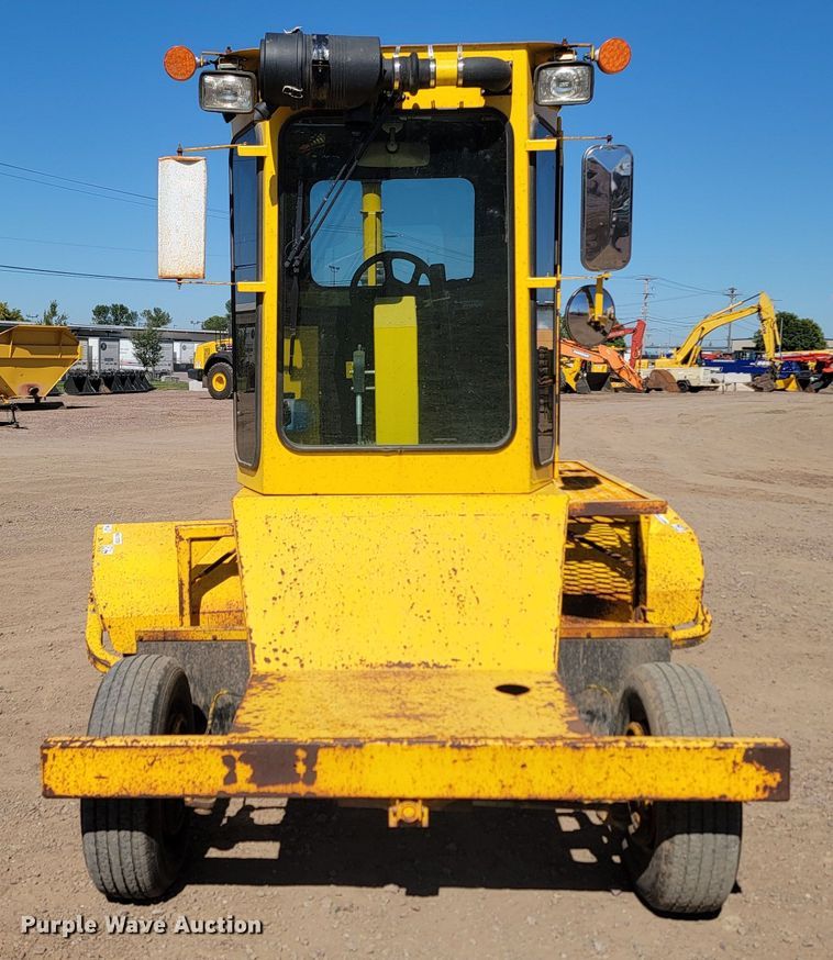 image for item LO9067 2015 Superior Broom DT80K  broom