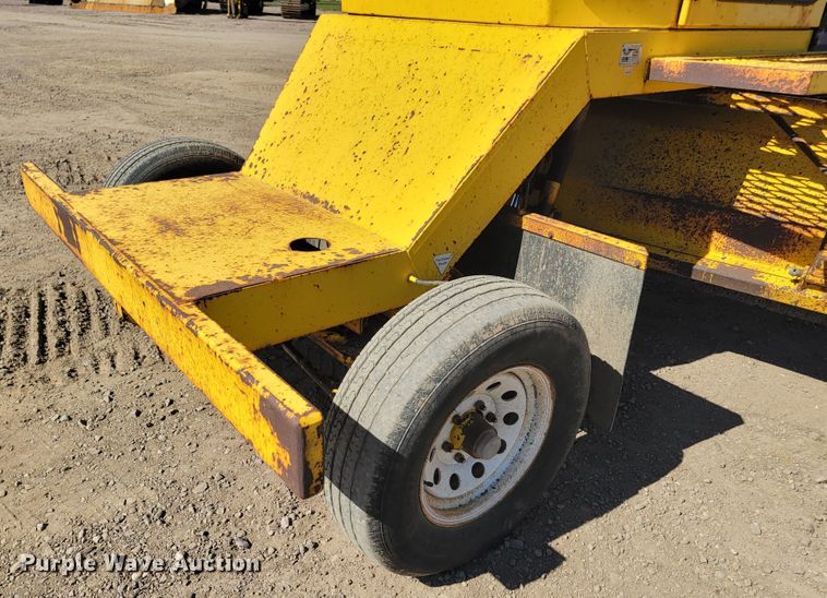 image for item LO9067 2015 Superior Broom DT80K  broom