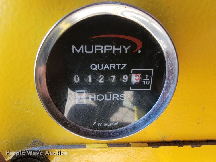 image for item LO9067 2015 Superior Broom DT80K  broom