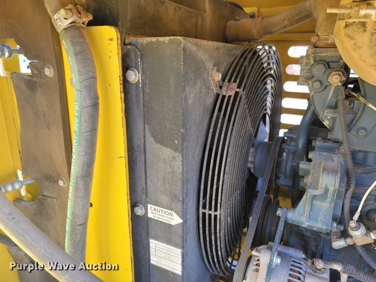 image for item LO9067 2015 Superior Broom DT80K  broom