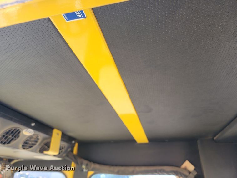 image for item LO9068 2017 Superior Broom DT80K  broom