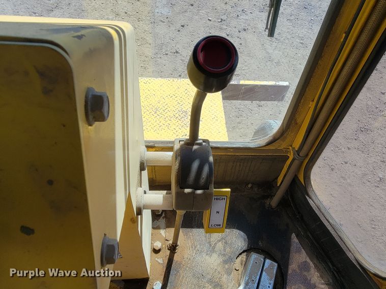 image for item LO9068 2017 Superior Broom DT80K  broom