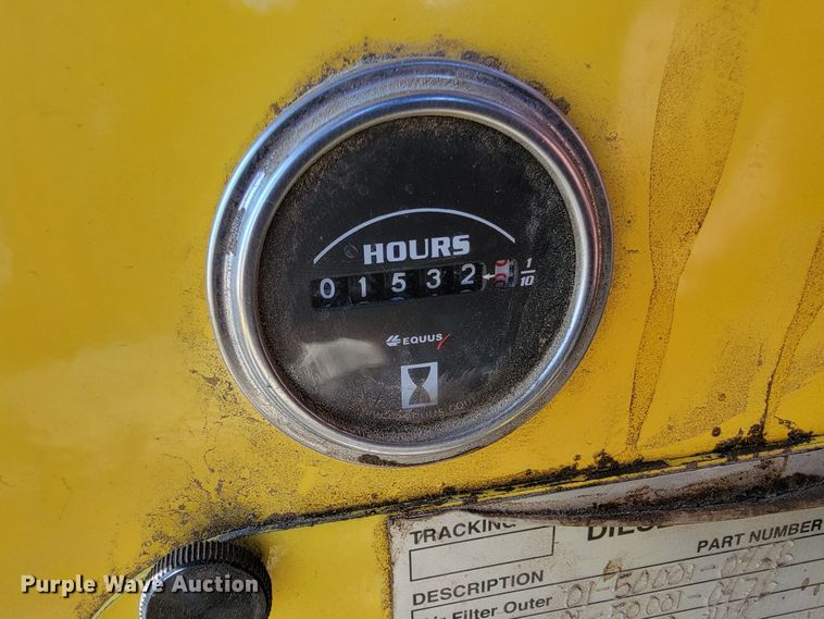 image for item LO9068 2017 Superior Broom DT80K  broom