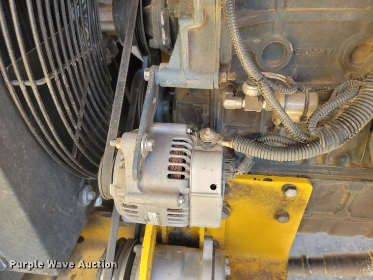 image for item LO9068 2017 Superior Broom DT80K  broom