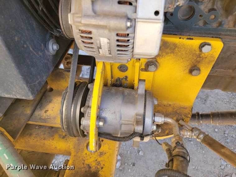 image for item LO9068 2017 Superior Broom DT80K  broom