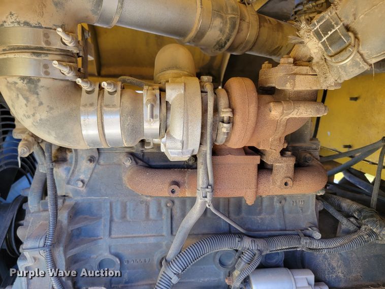 image for item LO9068 2017 Superior Broom DT80K  broom