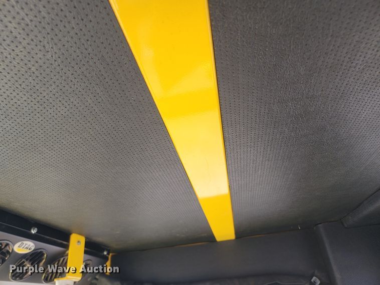 image for item LO9069 2017 Superior Broom DT80K  broom