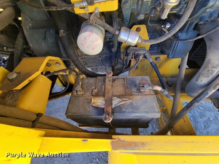 image for item LO9069 2017 Superior Broom DT80K  broom