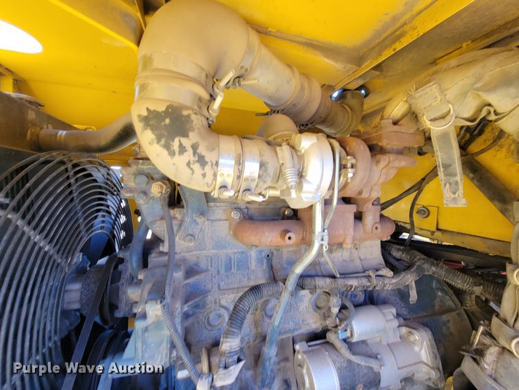 image for item LO9069 2017 Superior Broom DT80K  broom