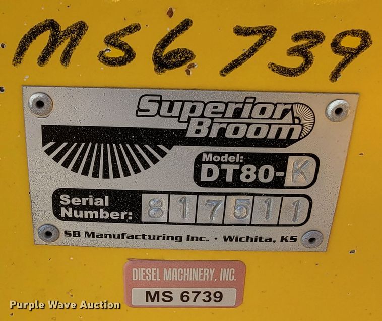 image for item LO9069 2017 Superior Broom DT80K  broom