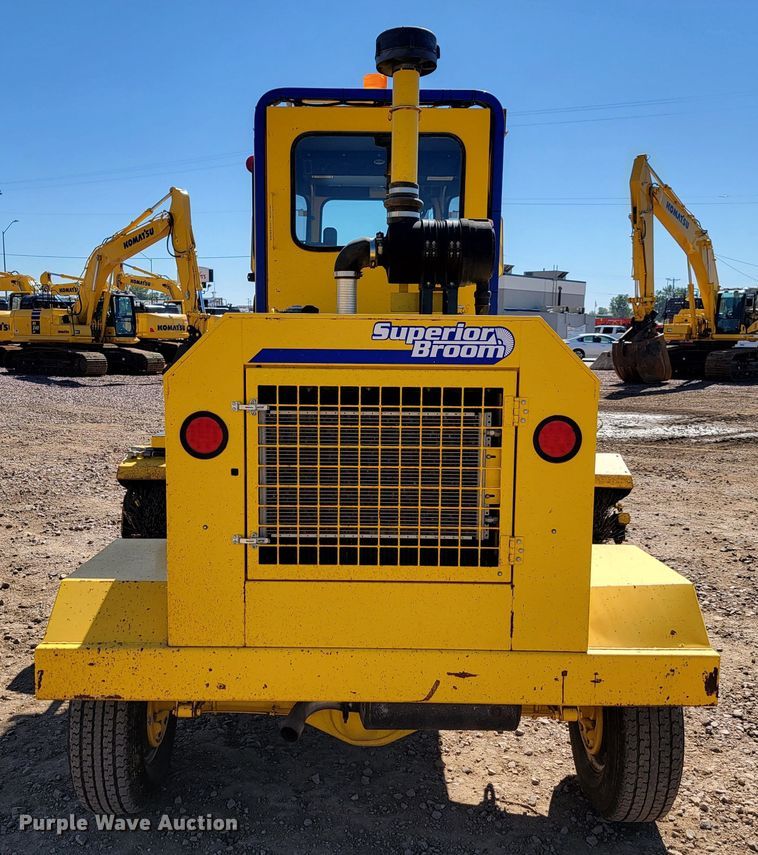 image for item LO9070 2016 Superior Broom DT80K  broom