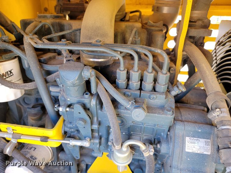 image for item LO9070 2016 Superior Broom DT80K  broom