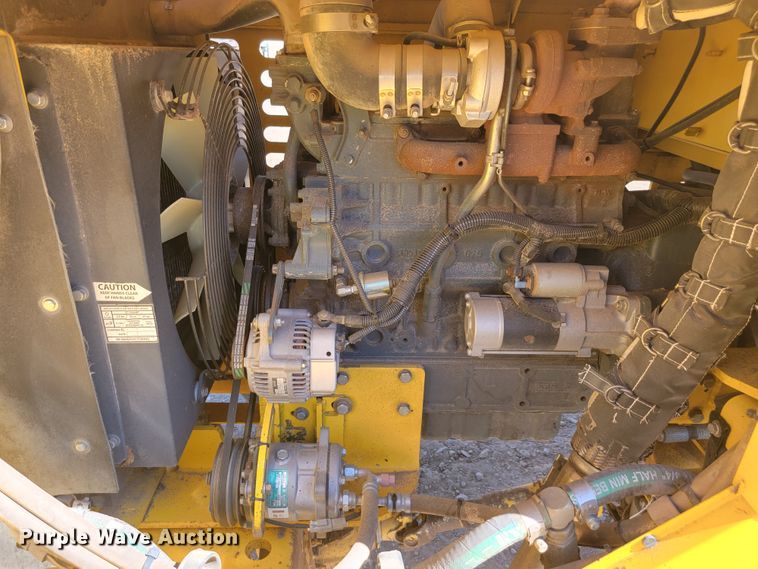 image for item LO9070 2016 Superior Broom DT80K  broom