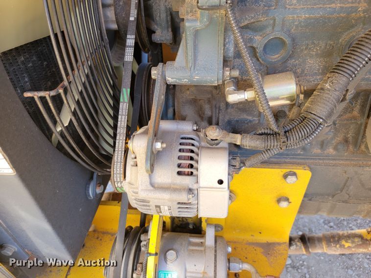 image for item LO9070 2016 Superior Broom DT80K  broom