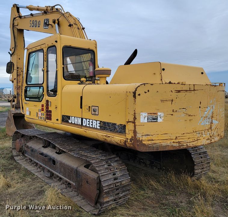 image for item LO9085 1994 John Deere 590D  excavator