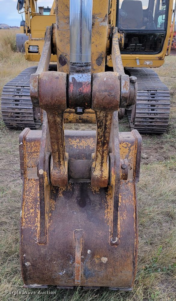 image for item LO9085 1994 John Deere 590D  excavator