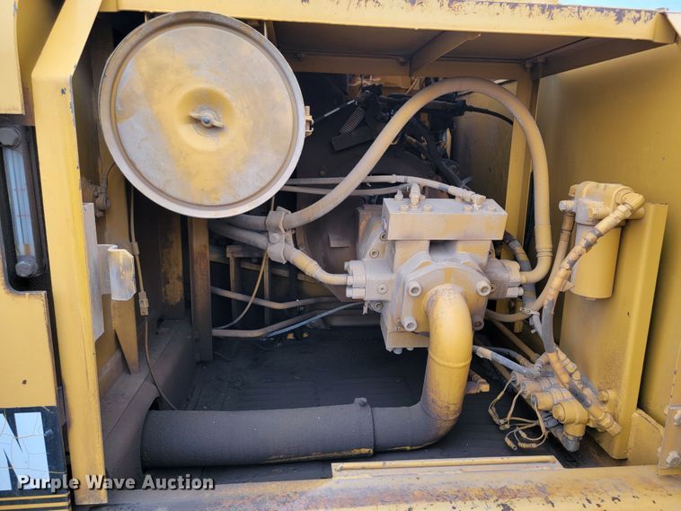 image for item LO9085 1994 John Deere 590D  excavator