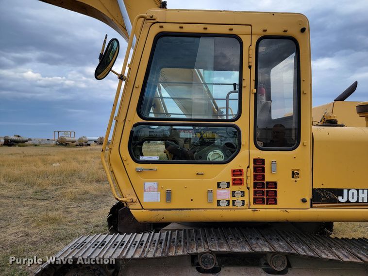 image for item LO9085 1994 John Deere 590D  excavator