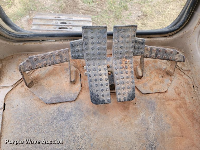 image for item LO9085 1994 John Deere 590D  excavator