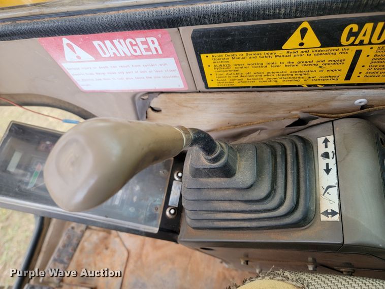 image for item LO9085 1994 John Deere 590D  excavator