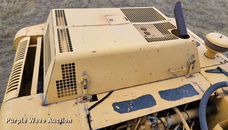 image for item LO9085 1994 John Deere 590D  excavator