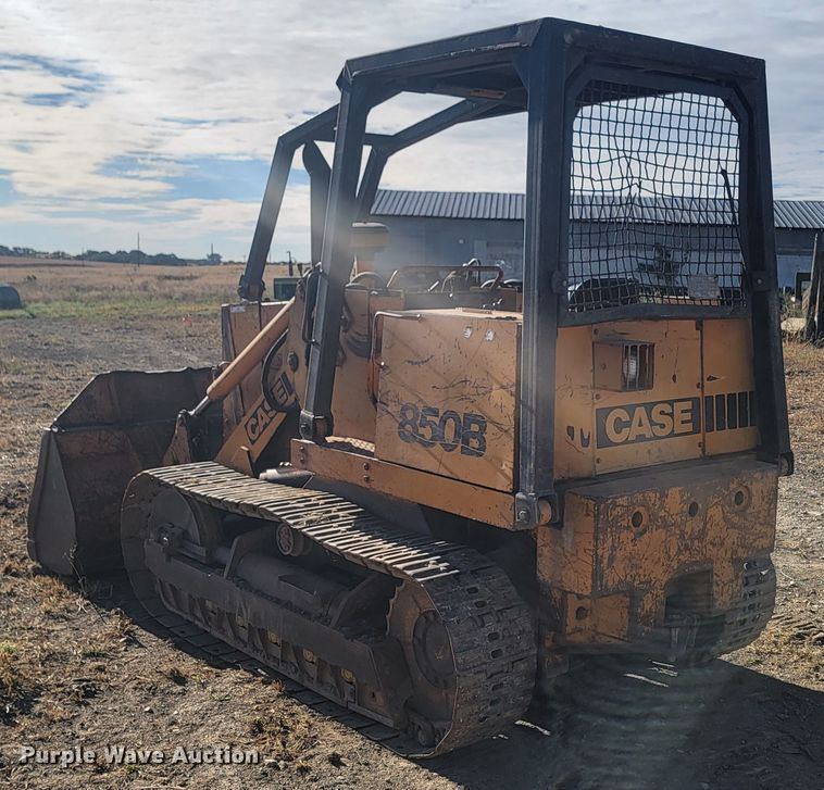 image for item LO9097 Case 850B  track loader