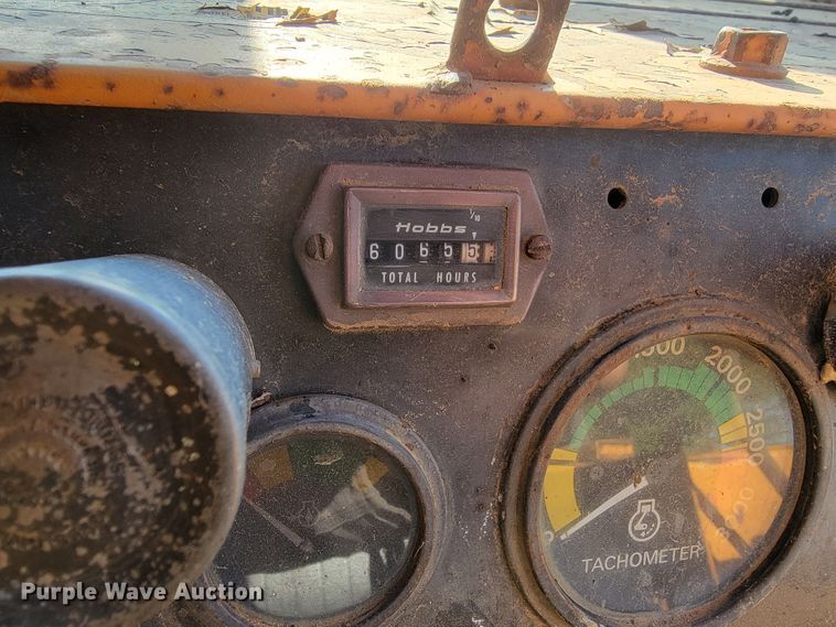 image for item LO9097 Case 850B  track loader