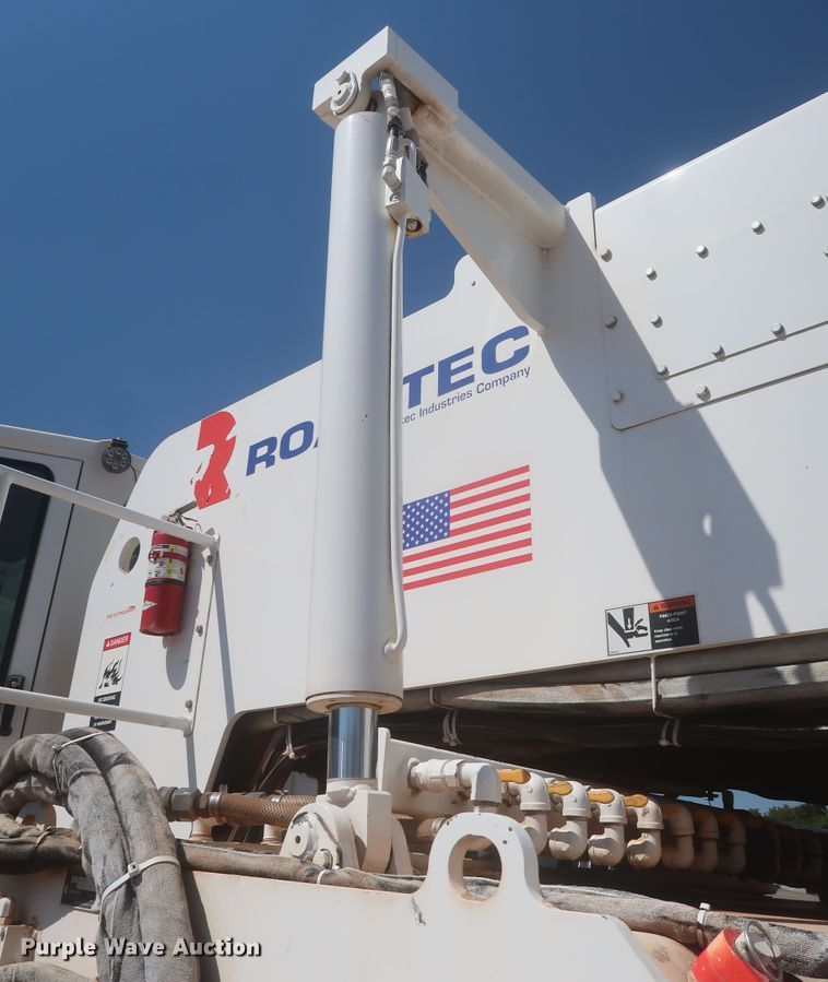 image for item LP9036 2019 Roadtec SX-5E  reclaimer