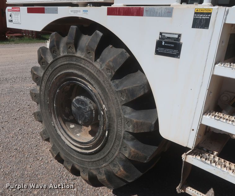 image for item LP9036 2019 Roadtec SX-5E  reclaimer