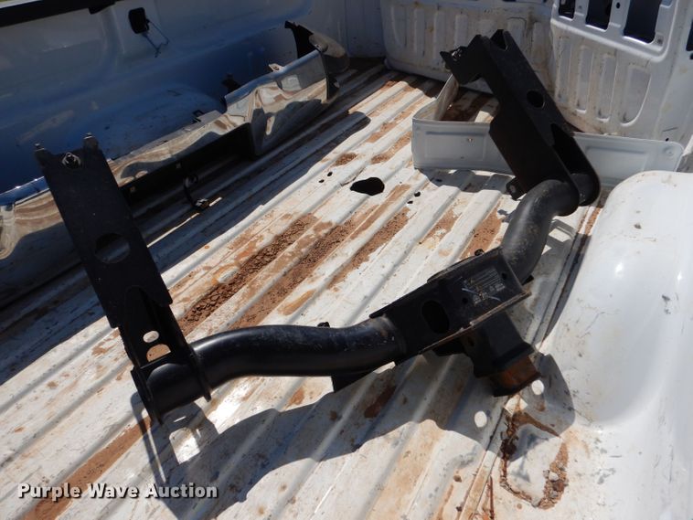 image for item LU9582 (2) GMC Sierra pickup beds