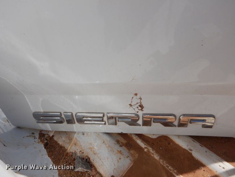 image for item LU9582 (2) GMC Sierra pickup beds