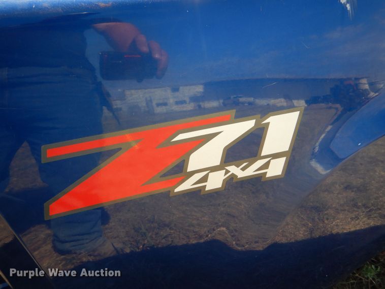 image for item LU9582 (2) GMC Sierra pickup beds