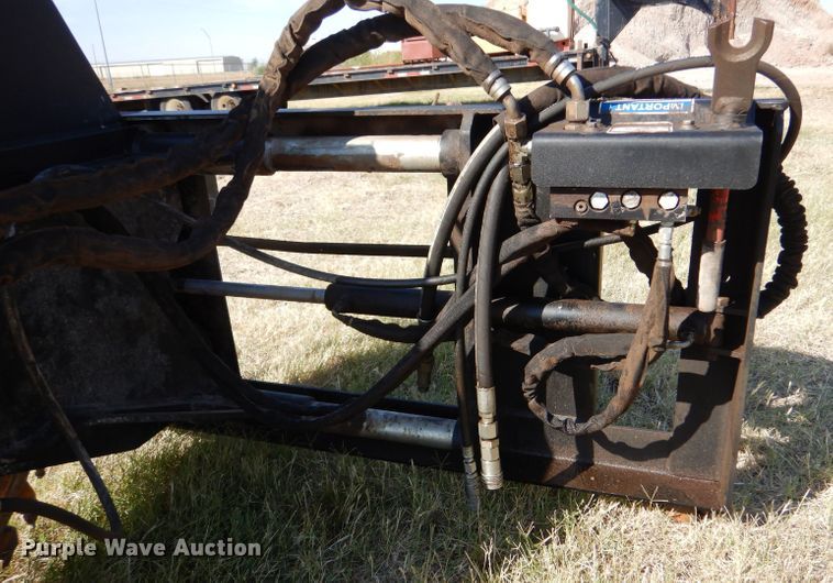 image for item LU9583 Quick Attach 1825RS  skid steer rock saw