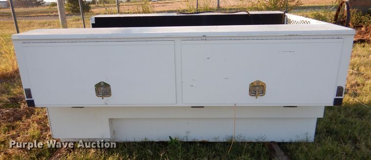 image for item LU9585 Utility bed