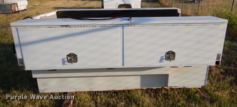 image for item LU9585 Utility bed