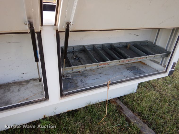 image for item LU9585 Utility bed