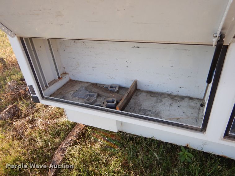 image for item LU9585 Utility bed