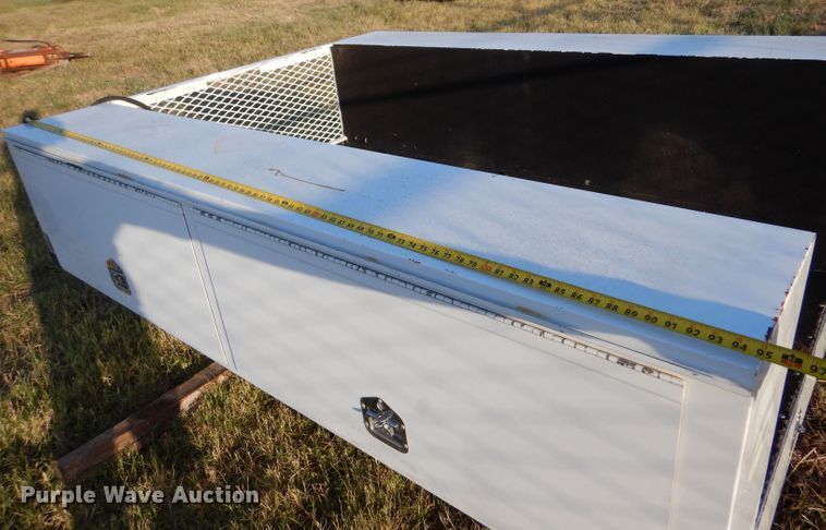 image for item LU9585 Utility bed