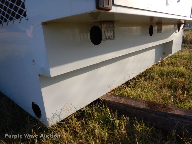 image for item LU9585 Utility bed