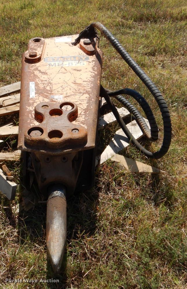 image for item LU9586 Stanley MB-875  breaker