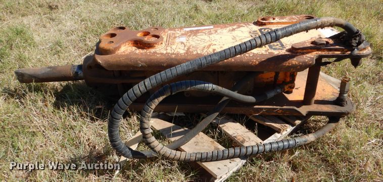 image for item LU9586 Stanley MB-875  breaker