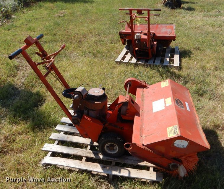 image for item LU9587 (2) brooms