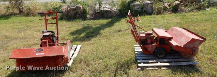 image for item LU9587 (2) brooms