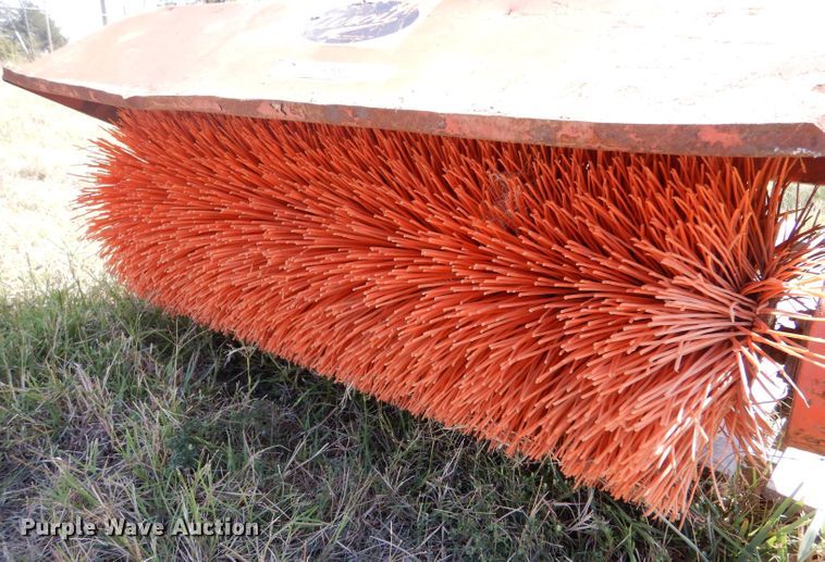 image for item LU9587 (2) brooms