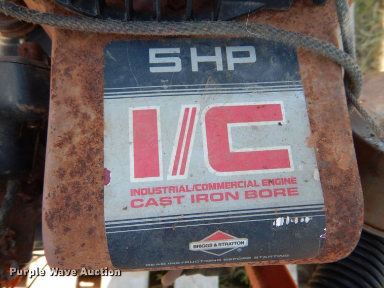 image for item LU9587 (2) brooms