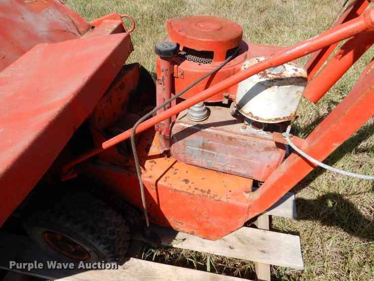 image for item LU9587 (2) brooms