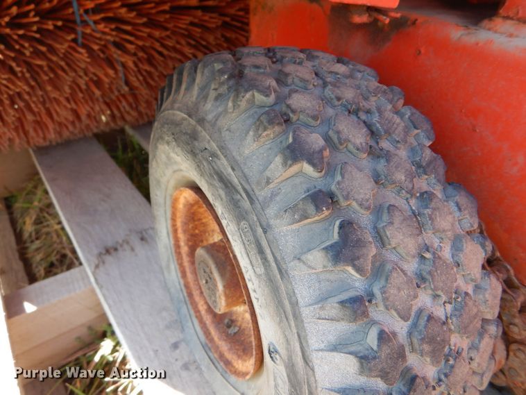 image for item LU9587 (2) brooms