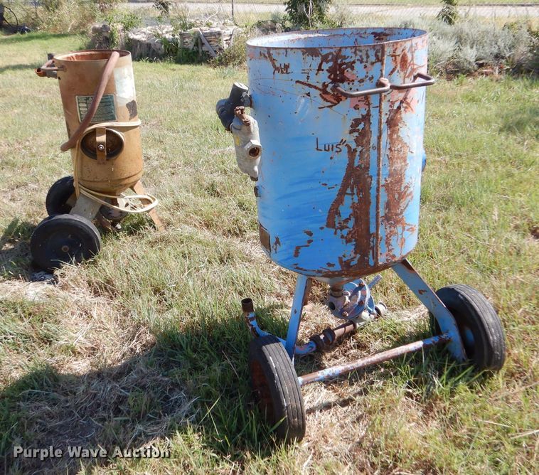 image for item LU9588 (2) Clemco abrasive blast machines