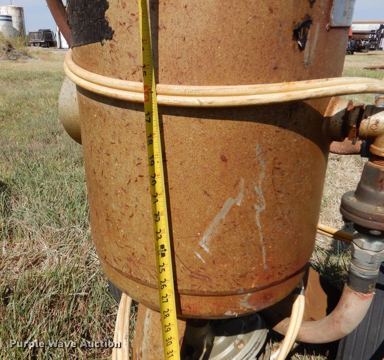 image for item LU9588 (2) Clemco abrasive blast machines